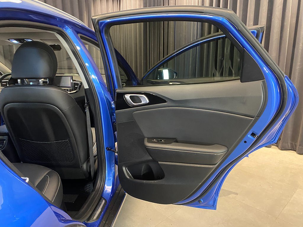Vehicle Image 33