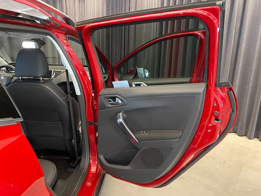 Vehicle Image 39