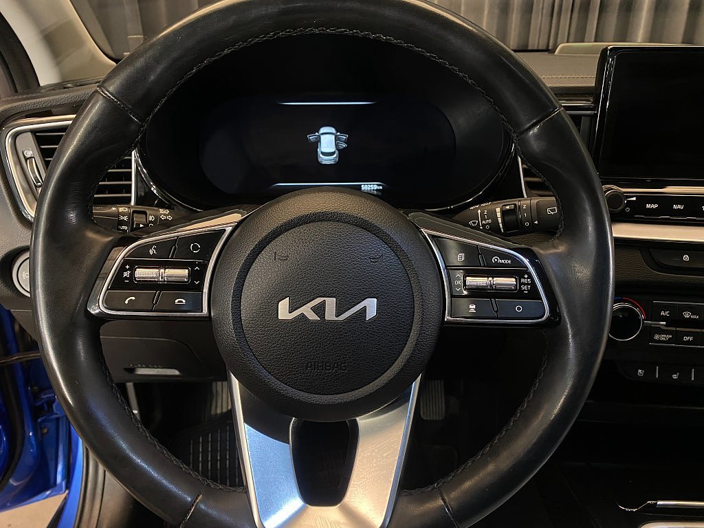 Vehicle Image 42