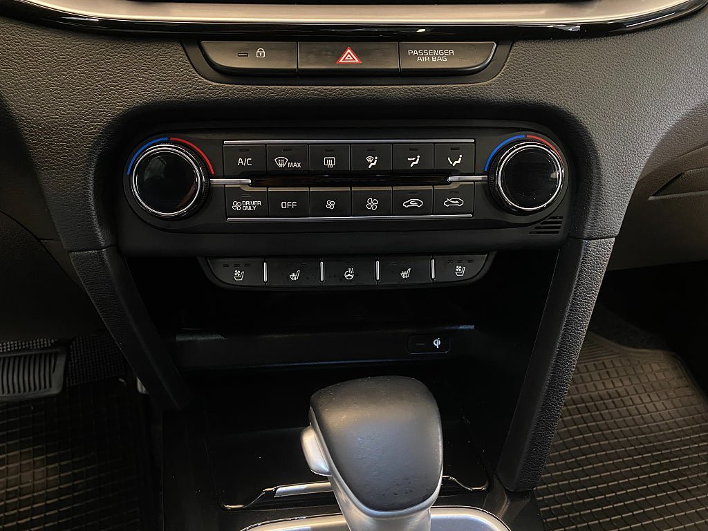 Vehicle Image 45