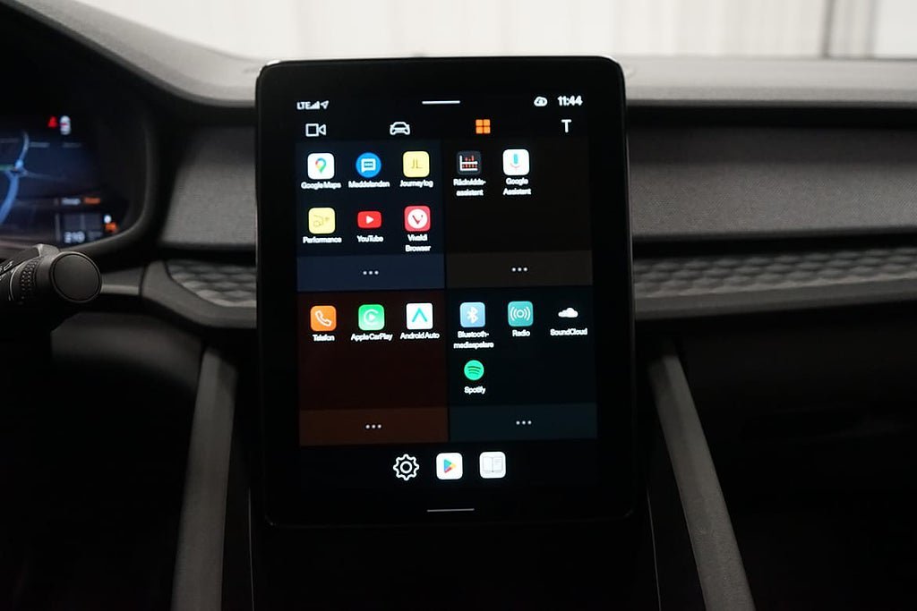 Vehicle Image 11