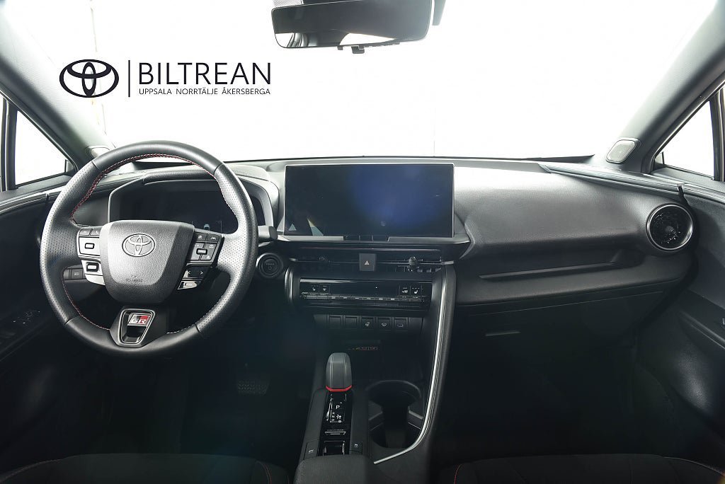Vehicle Image 8