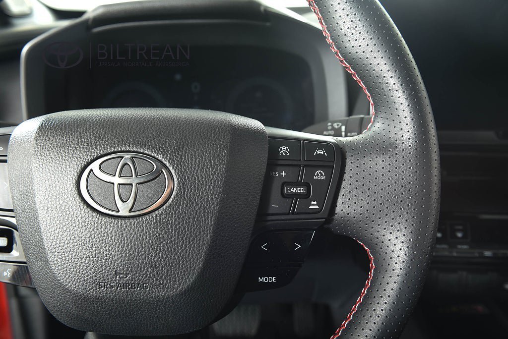 Vehicle Image 14