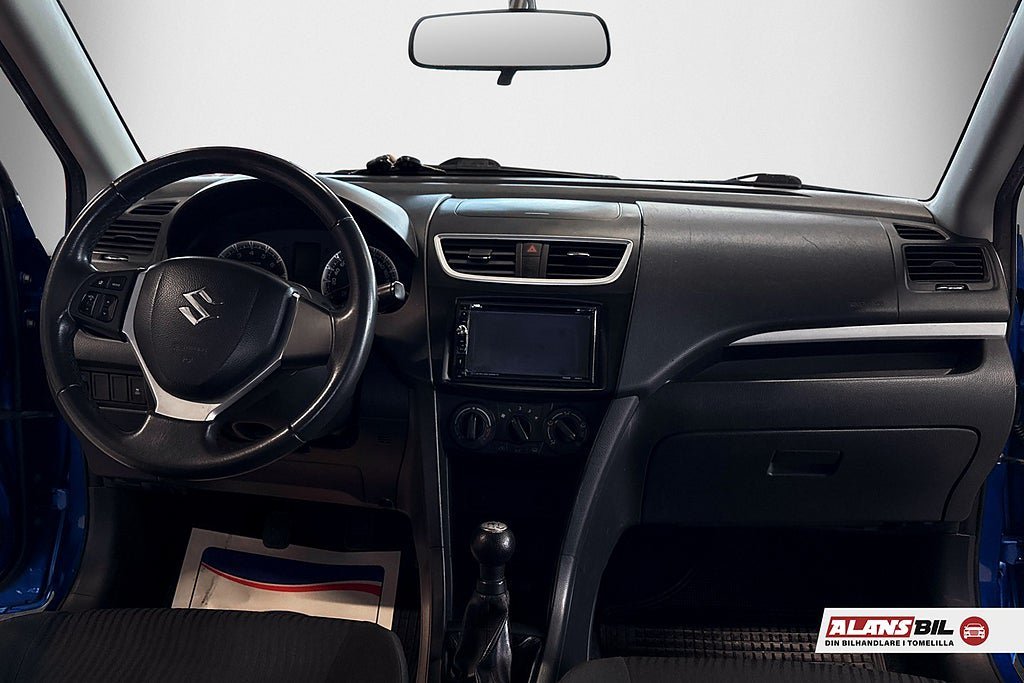 Vehicle Image 10