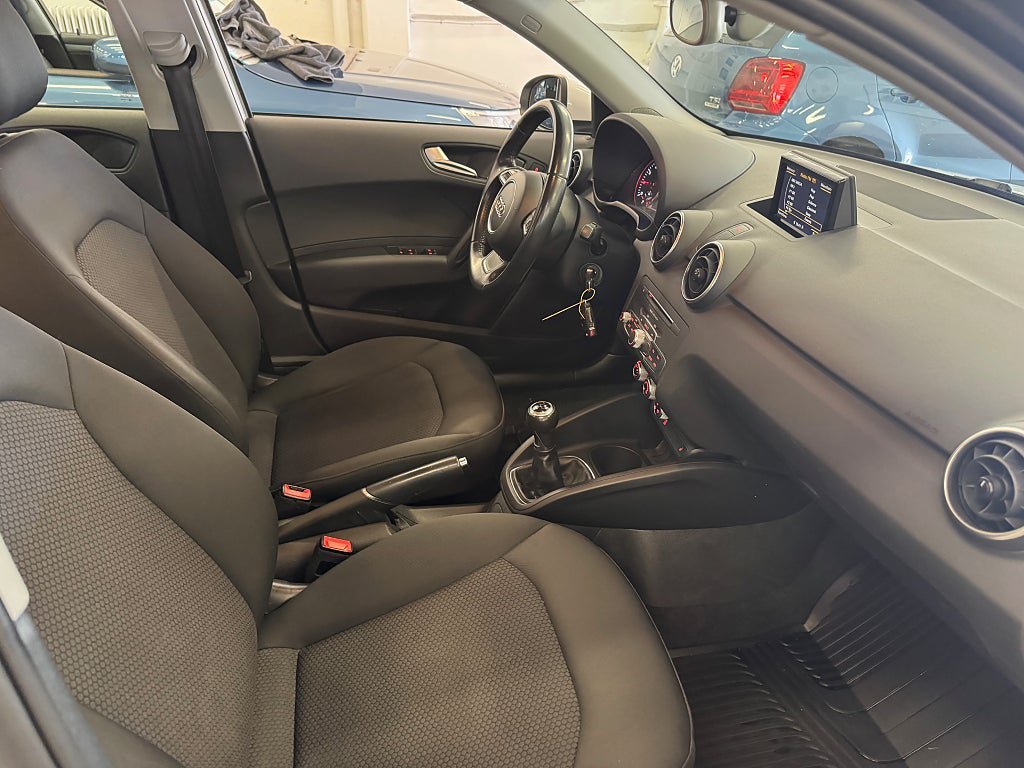 Vehicle Image 17