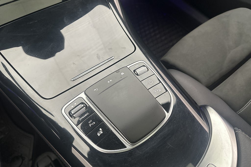 Vehicle Image 26