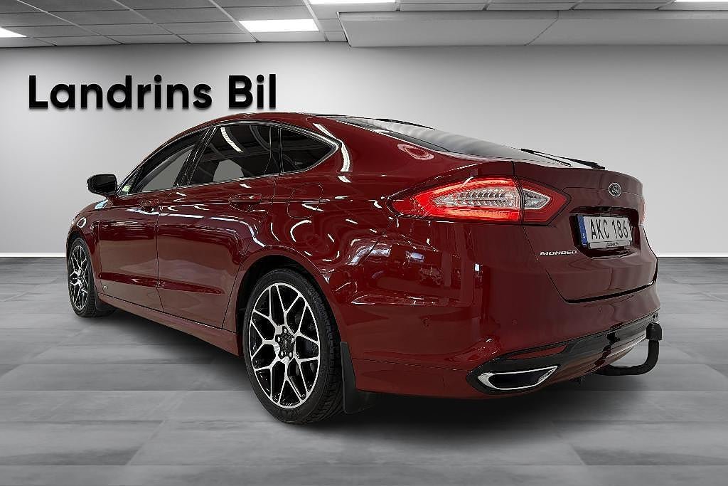 Vehicle Image 7