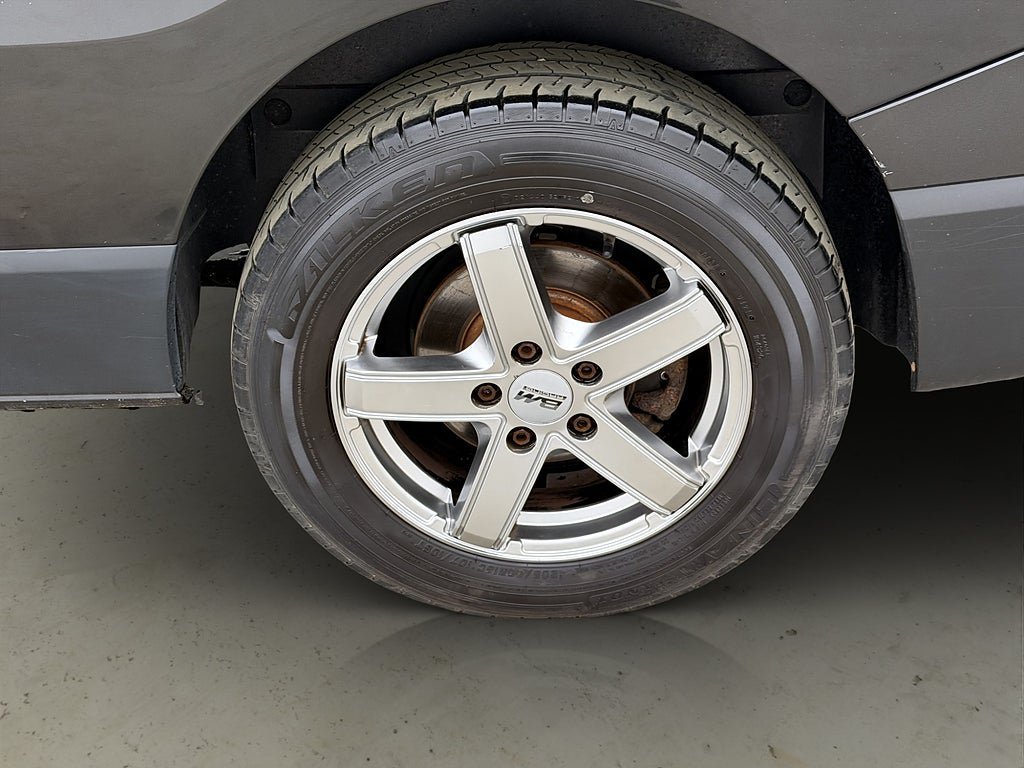 Vehicle Image 30