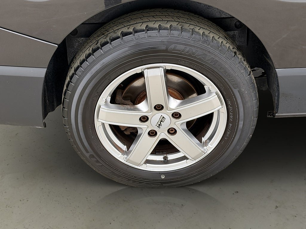 Vehicle Image 31