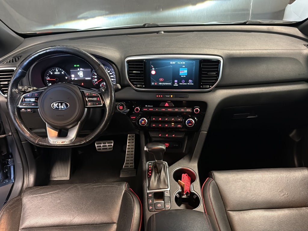 Vehicle Image 8