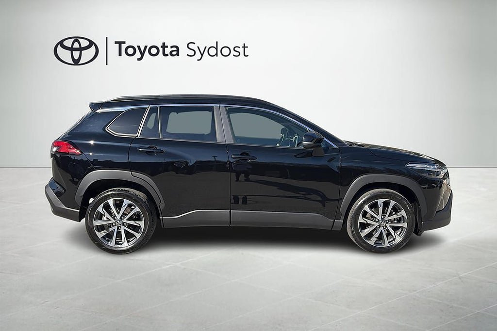 Vehicle Image 8