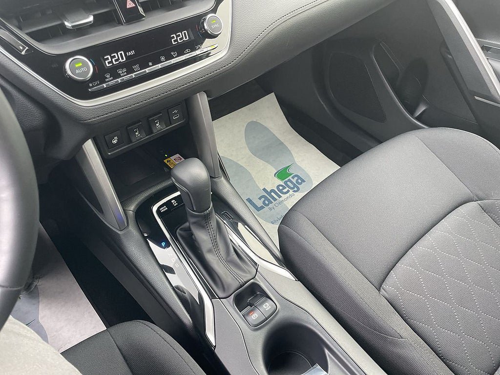 Vehicle Image 14