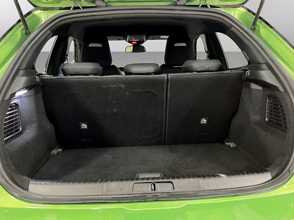 Vehicle Image 19
