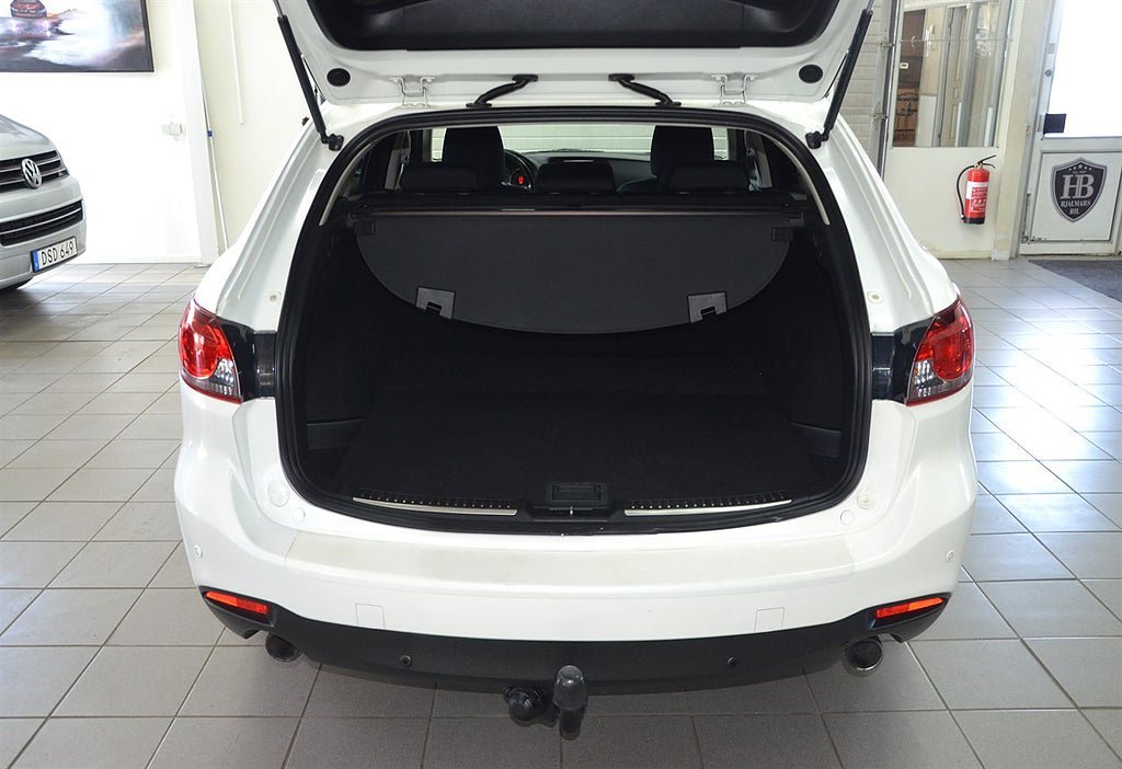 Vehicle Image 15