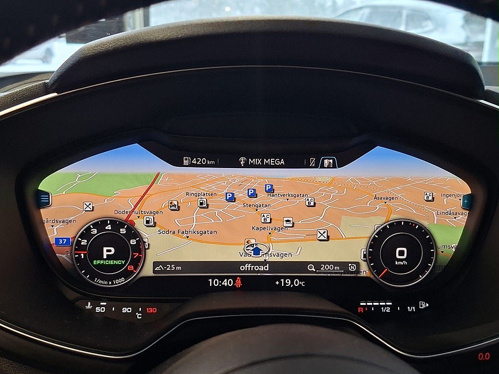 Vehicle Image 21