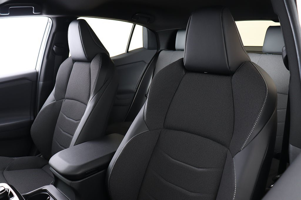 Vehicle Image 12