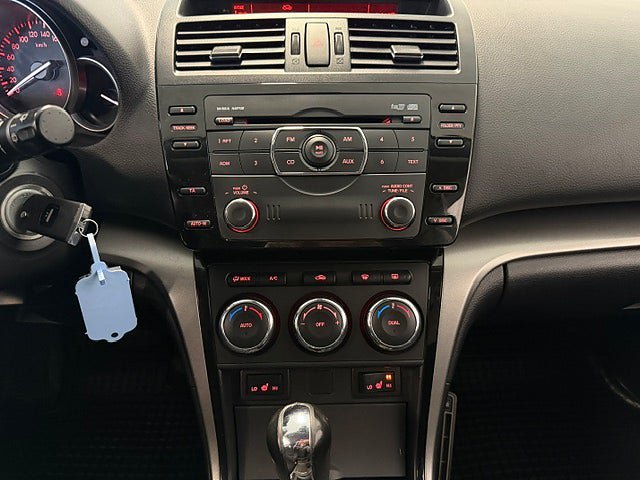Vehicle Image 17