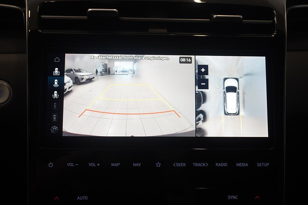 Vehicle Image 13