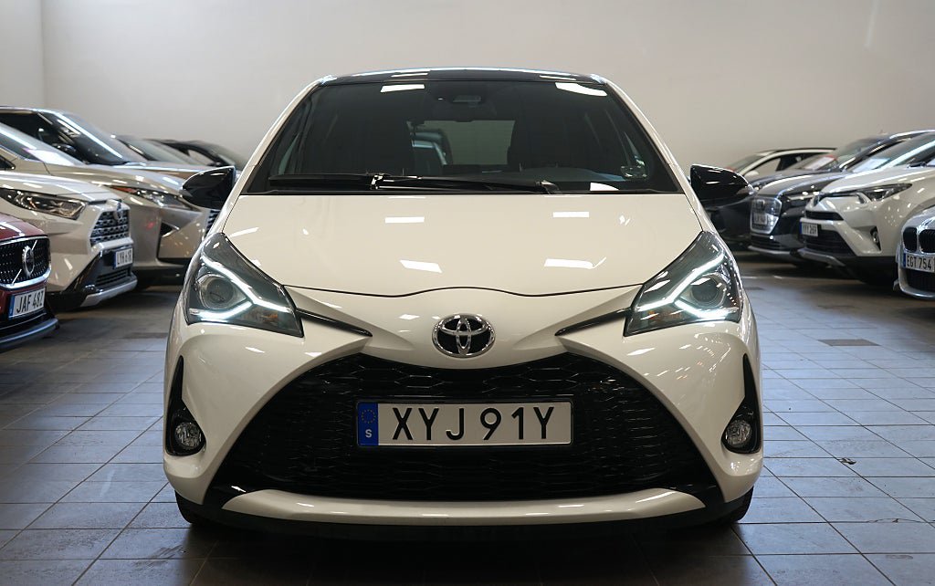 Vehicle Image 5