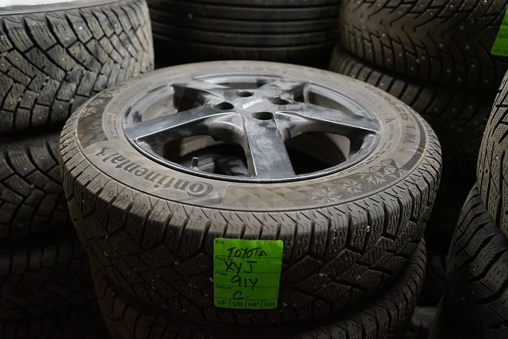 Vehicle Image 12