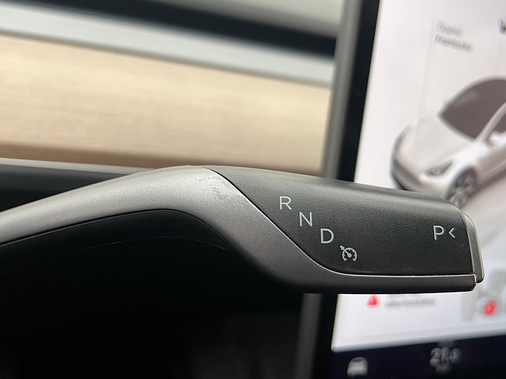 Vehicle Image 28