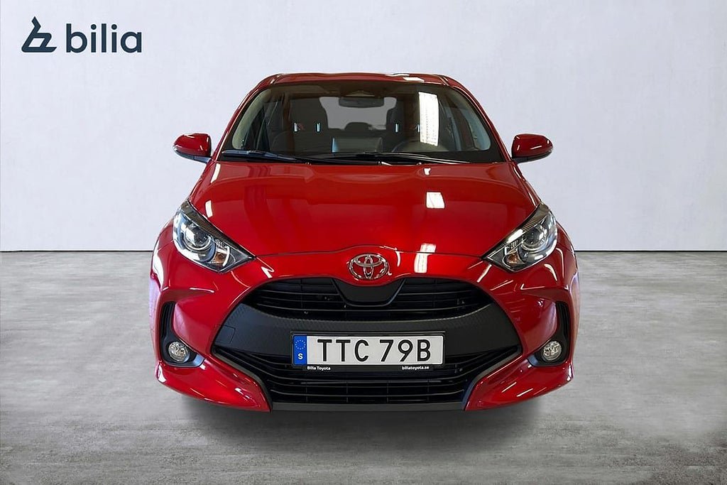 Vehicle Image 6