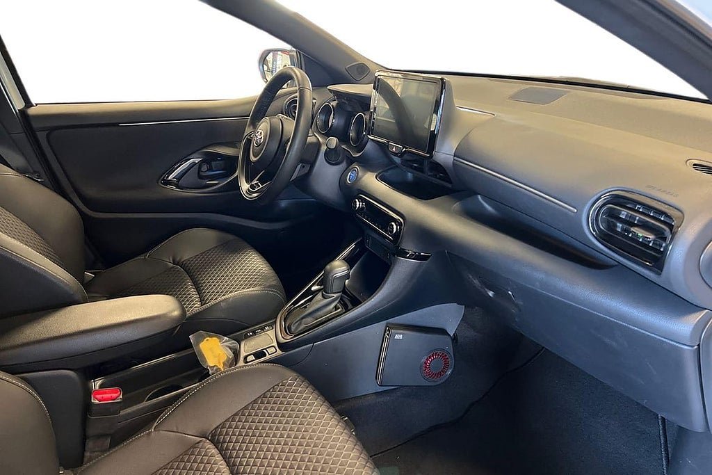 Vehicle Image 7
