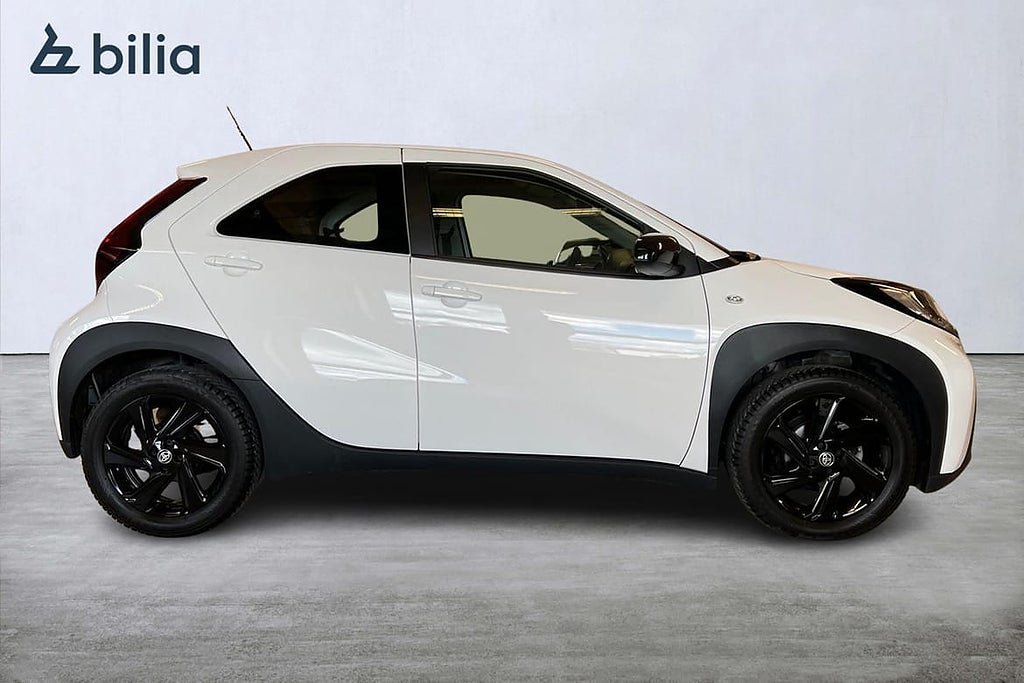 Vehicle Image 18