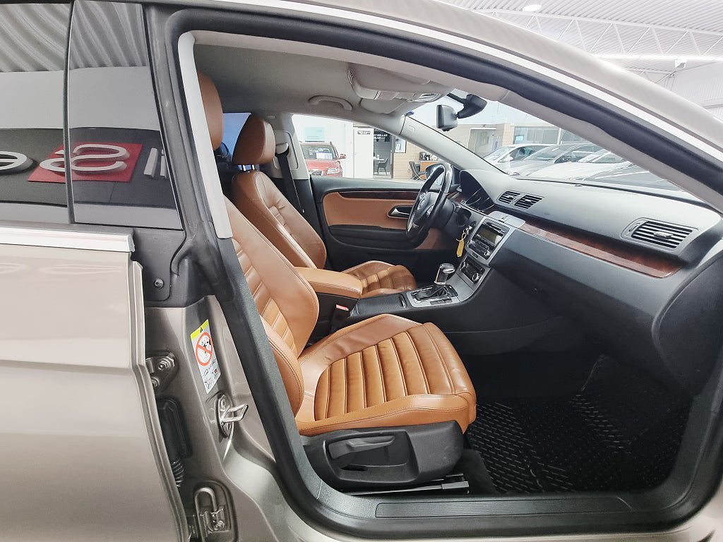 Vehicle Image 17