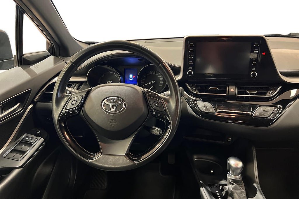 Vehicle Image 11