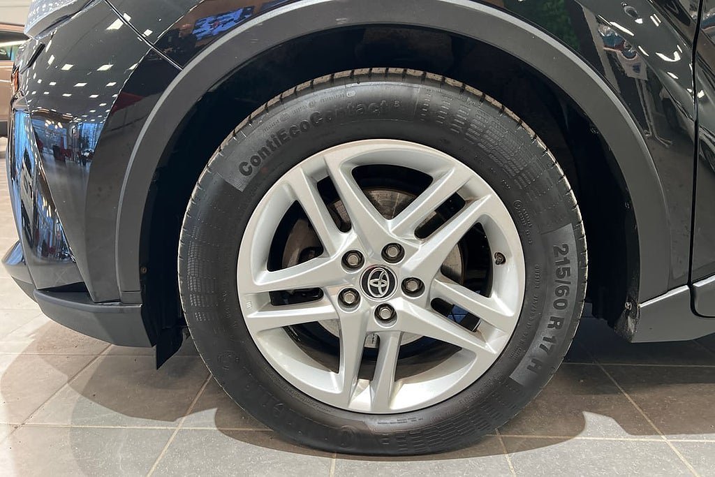 Vehicle Image 17