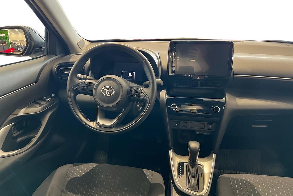 Vehicle Image 10