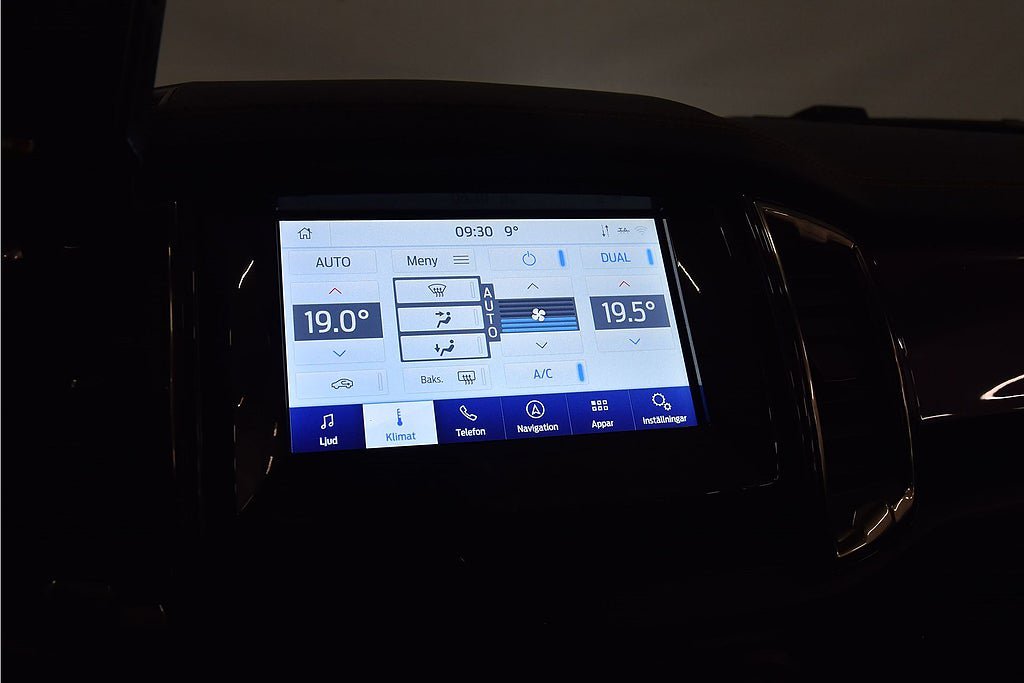 Vehicle Image 19