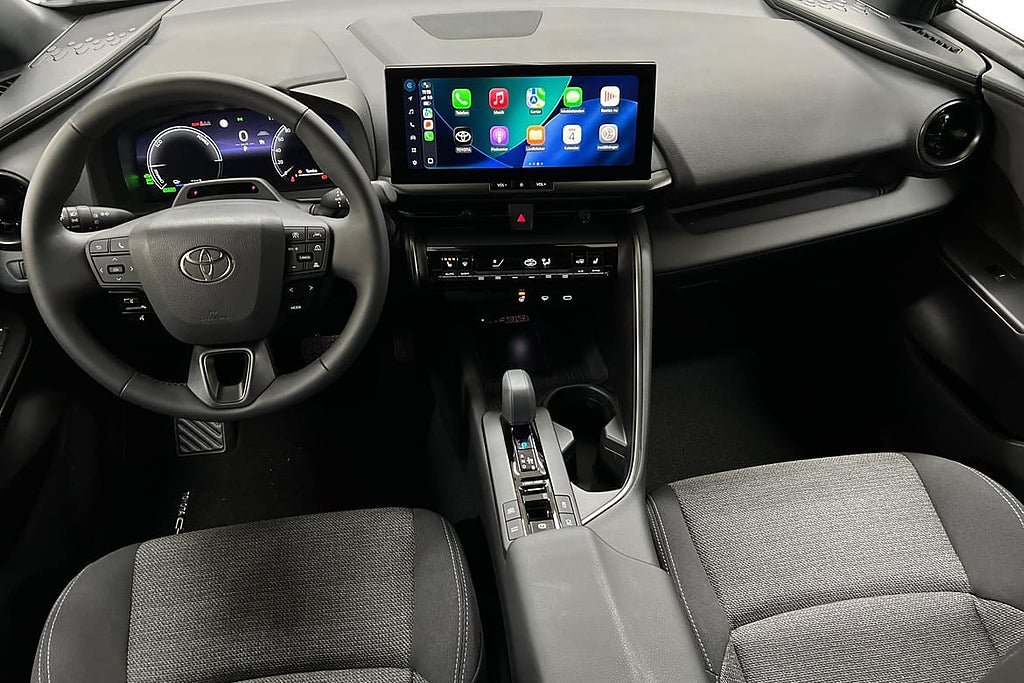 Vehicle Image 8