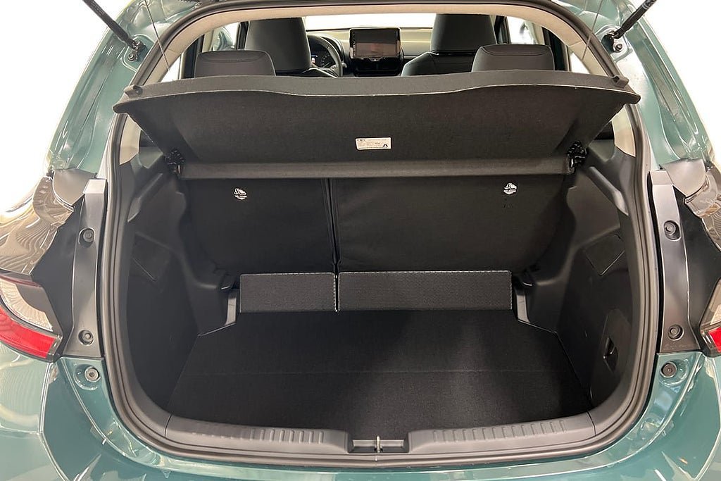 Vehicle Image 11