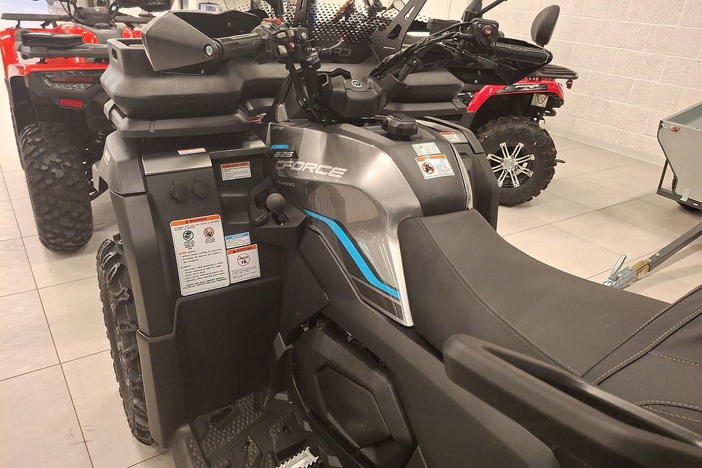 Vehicle Image 8