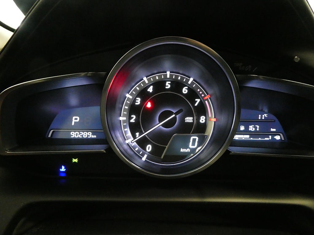 Vehicle Image 16