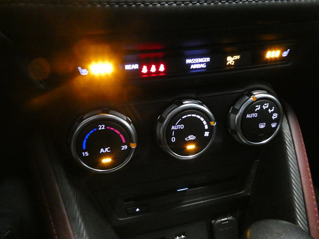 Vehicle Image 19