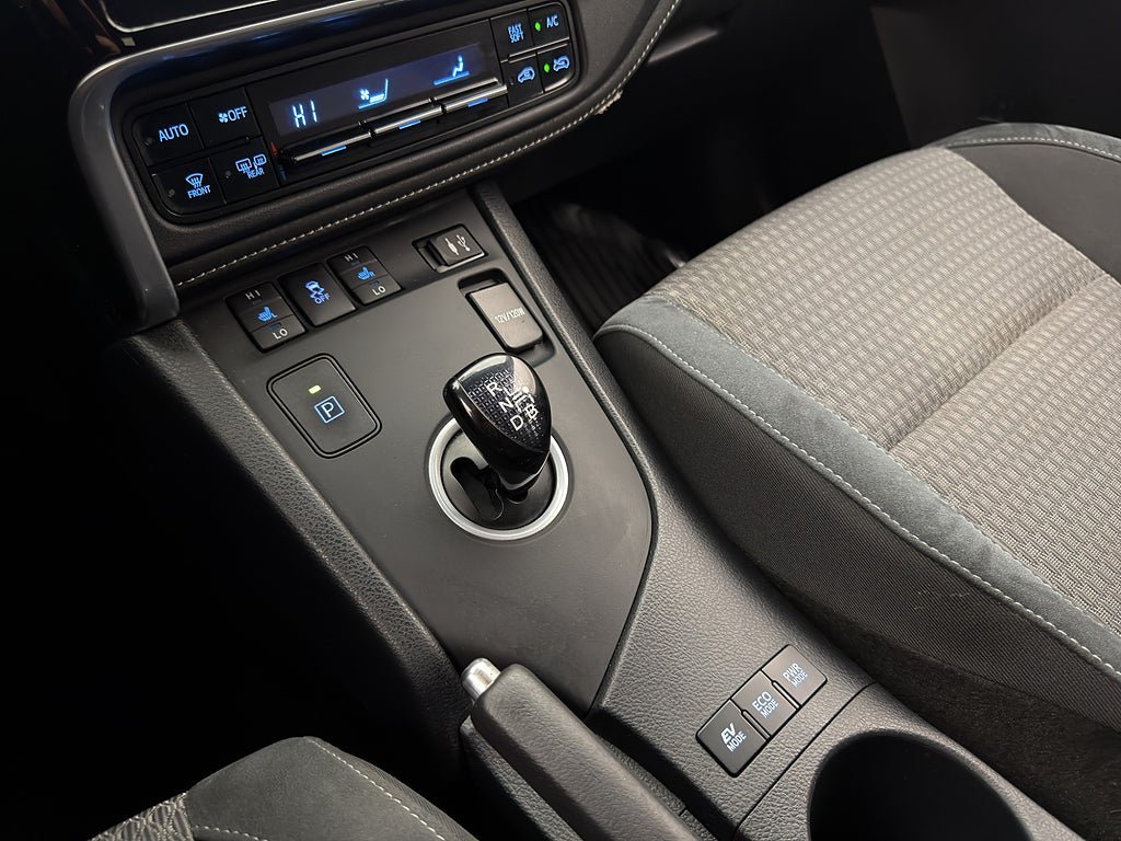 Vehicle Image 23