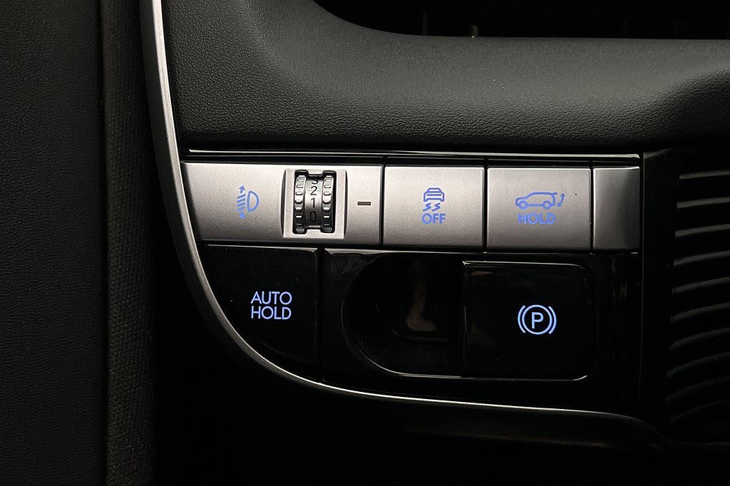 Vehicle Image 30