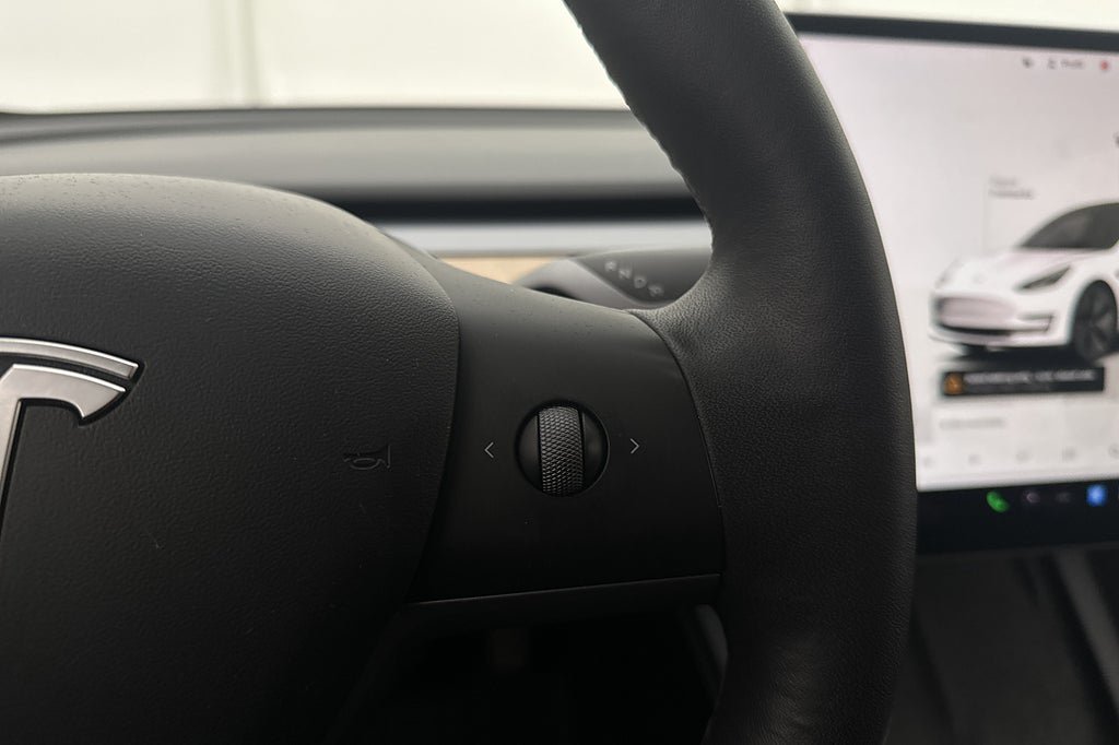 Vehicle Image 29