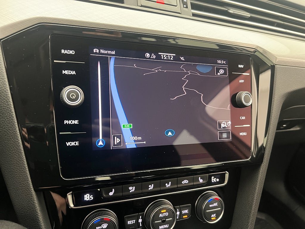 Vehicle Image 19