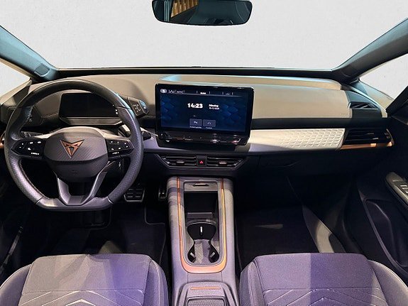 Vehicle Image 9