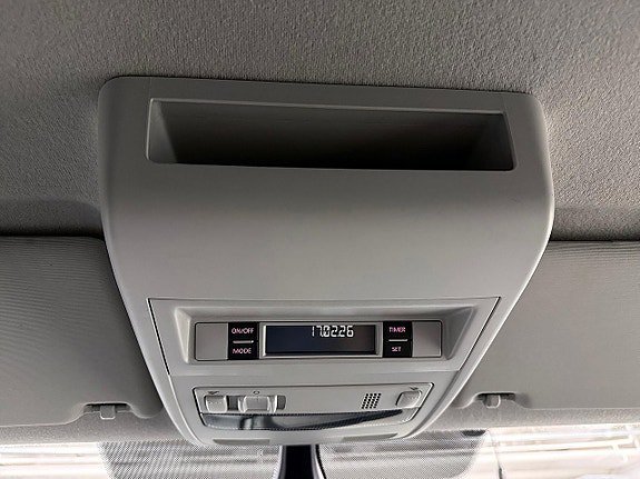 Vehicle Image 24