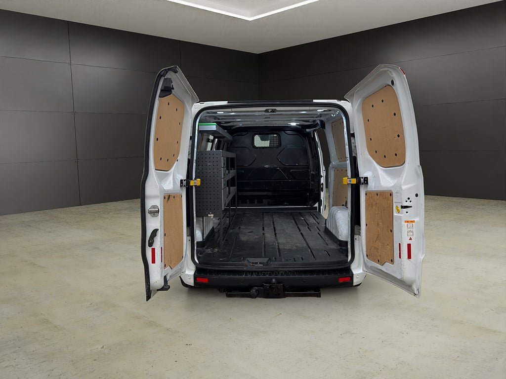 Vehicle Image 13