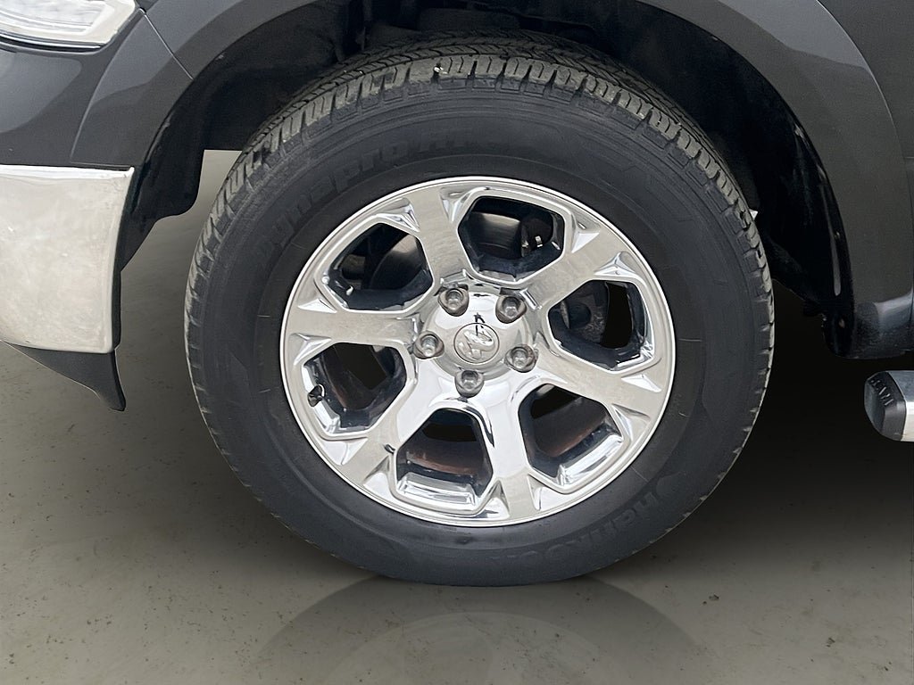 Vehicle Image 35