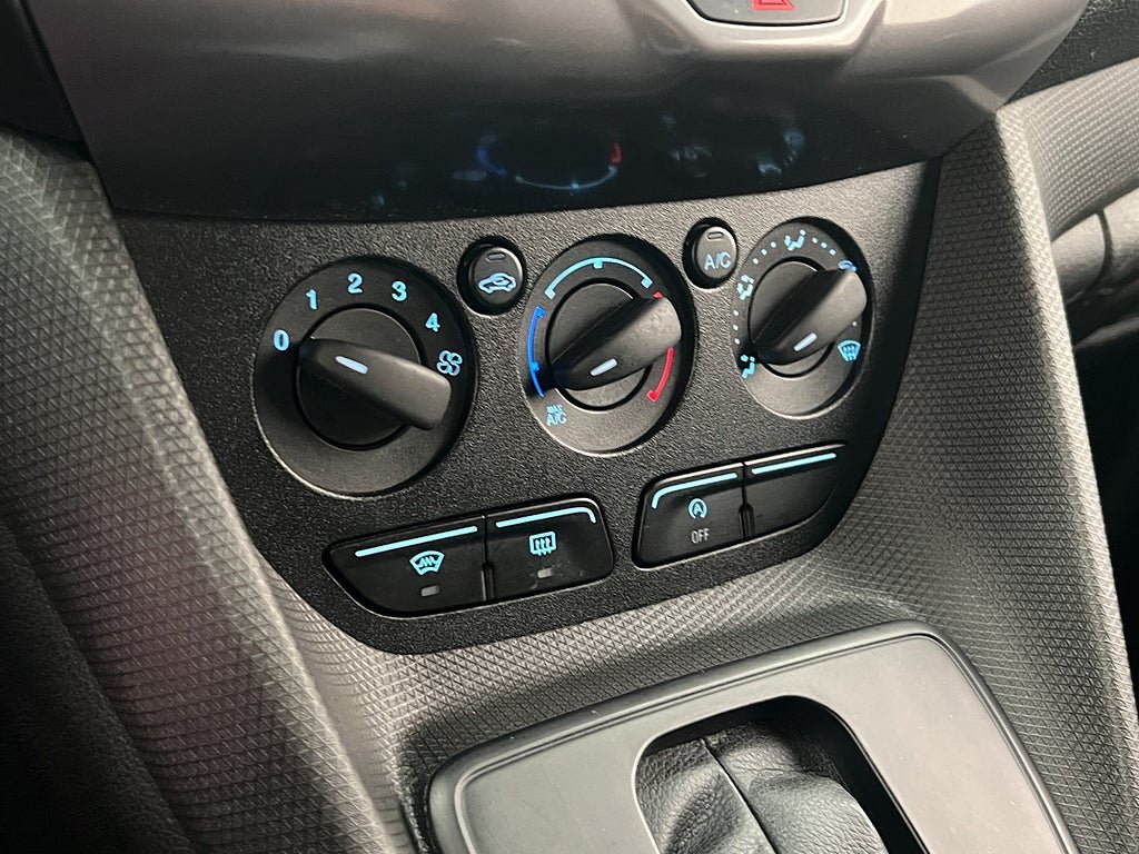 Vehicle Image 28