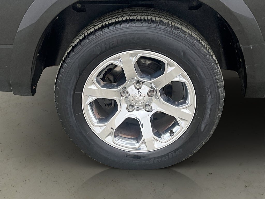 Vehicle Image 37
