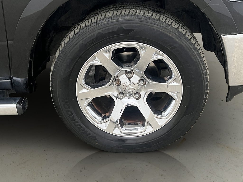 Vehicle Image 38