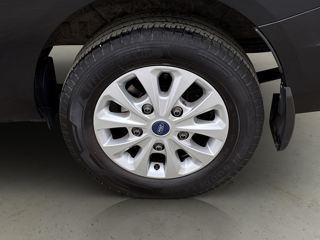 Vehicle Image 33